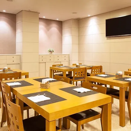 Nh Principado Otel 4*