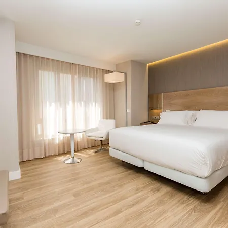 Nh Principado Otel 4*