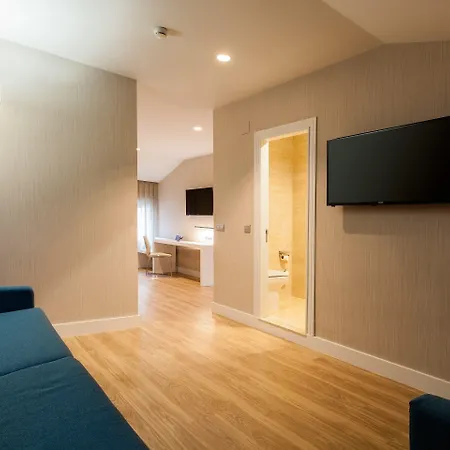 Nh Principado 4* אוביידו