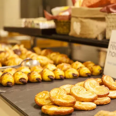 Nh Principado מלון אוביידו