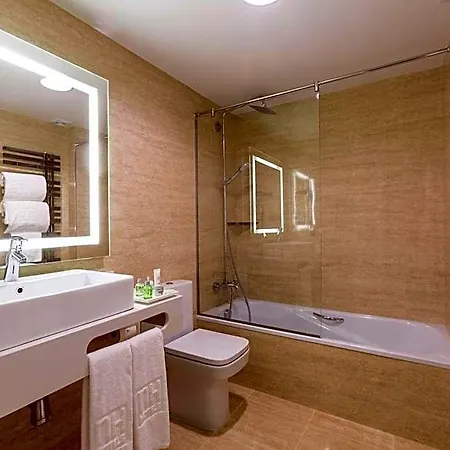 Otel Nh Principado