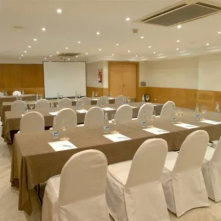 Nh Principado אוביידו