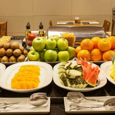 Nh Principado 4* אוביידו